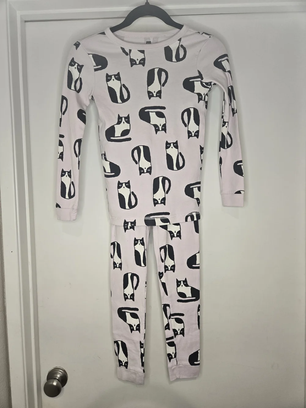 Tea Collection Kids Pink Cat Print Two-Piece Pajama Set, Size 10